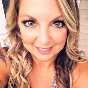 Meet your Posher, Marcia